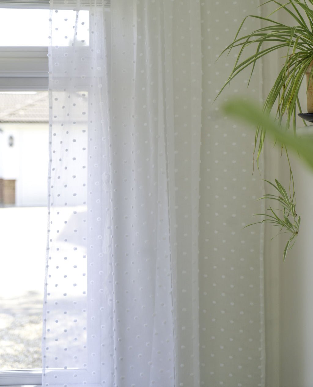 Clarity Tufted Dots White Voile Panel