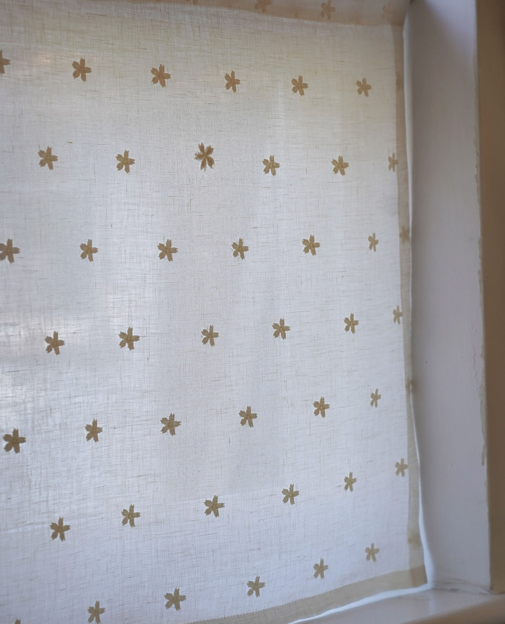 Mitton Daisy Slot Top Cafe Curtain