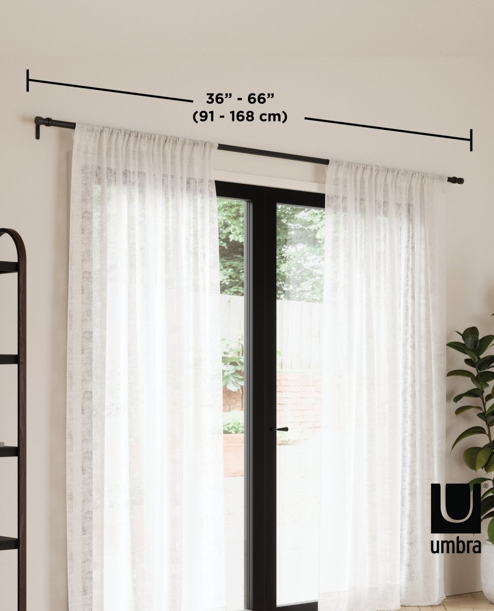 Umbra Cappa 25mm Black Expandable Curtain Pole